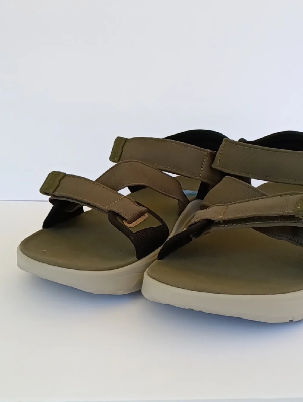 Teva Men's Zymic Eco-Friendly Sandal Size 10